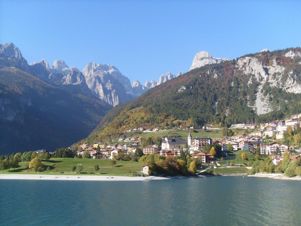 Garni Lago Alpino Molveno Exterior foto